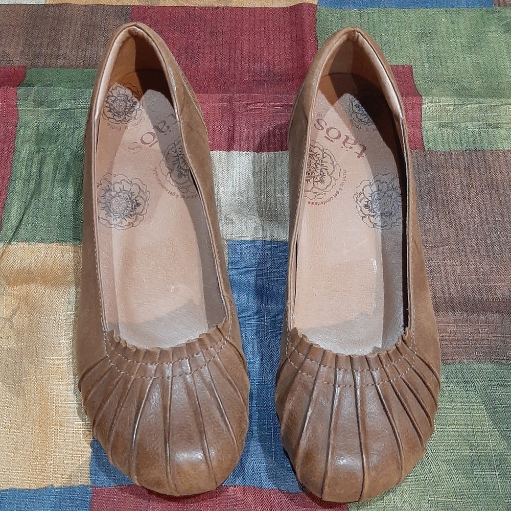 TAOS tan leather slide, Calypso style,  excellent, Women's 6.5